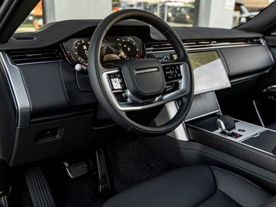 2026 Land Rover Range Rover SE