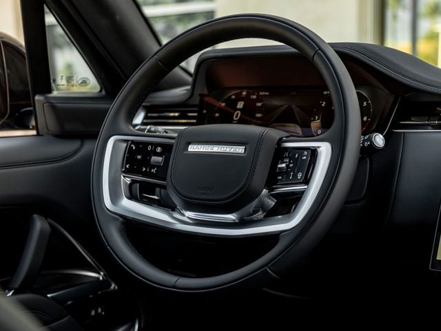 2026 Land Rover Range Rover SE