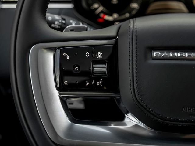 2026 Land Rover Range Rover SE