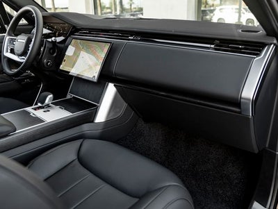 2026 Land Rover Range Rover SE