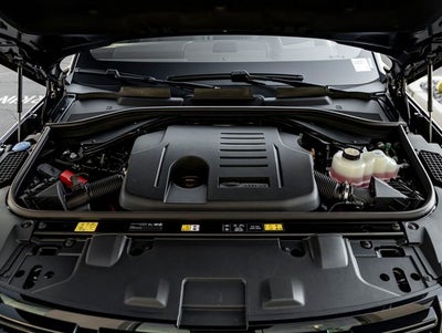 2026 Land Rover Range Rover SE