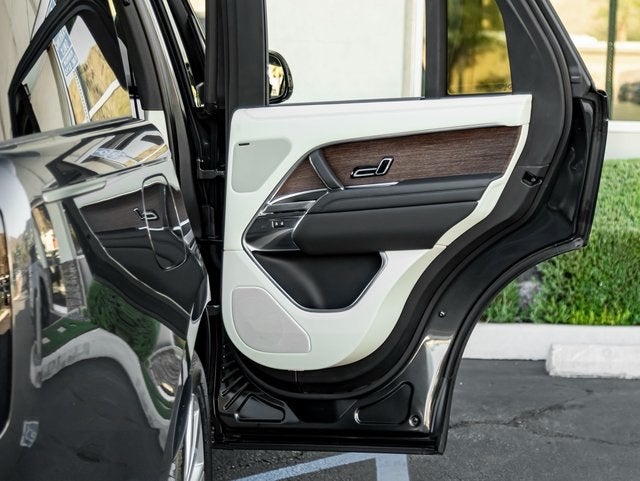 2023 Land Rover Range Rover SE