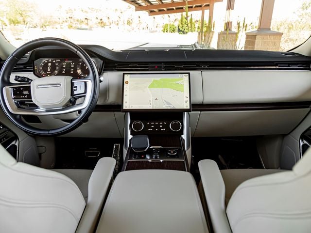 2023 Land Rover Range Rover SE
