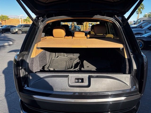 2025 Land Rover Range Rover SE