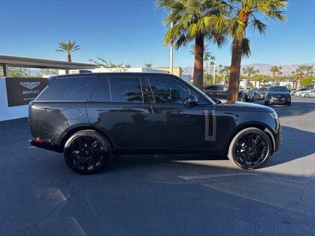 2025 Land Rover Range Rover SE