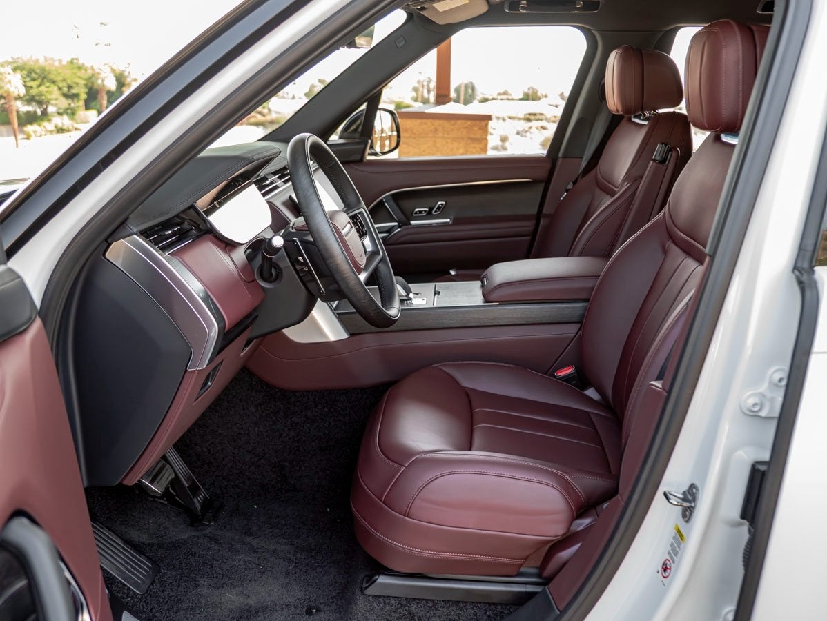 2025 Land Rover Range Rover SE