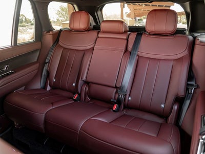 2025 Land Rover Range Rover SE