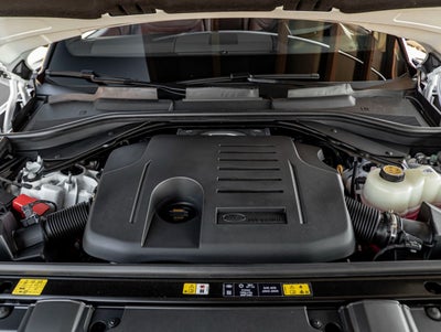 2025 Land Rover Range Rover SE