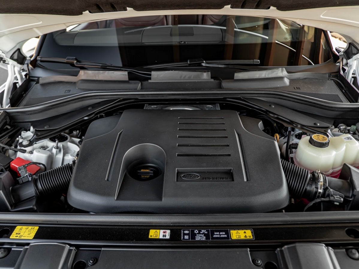 2025 Land Rover Range Rover SE