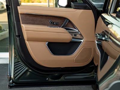 2026 Land Rover Range Rover SE
