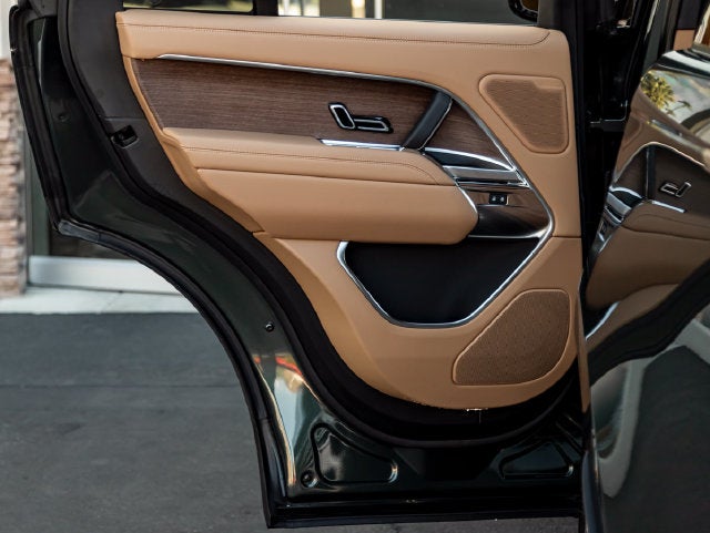 2026 Land Rover Range Rover SE