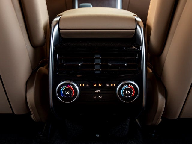 2026 Land Rover Range Rover SE