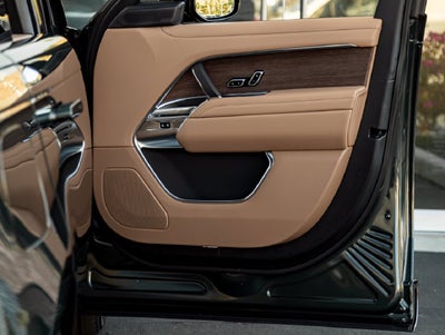2026 Land Rover Range Rover SE