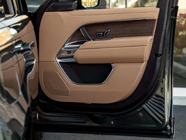 2026 Land Rover Range Rover SE