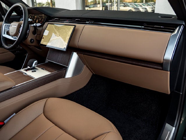 2026 Land Rover Range Rover SE