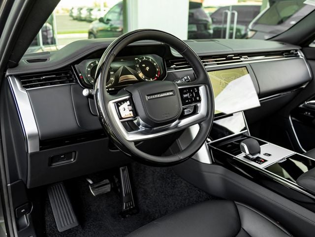 2026 Land Rover Range Rover SE LWB