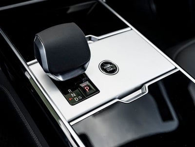 2026 Land Rover Range Rover SE LWB