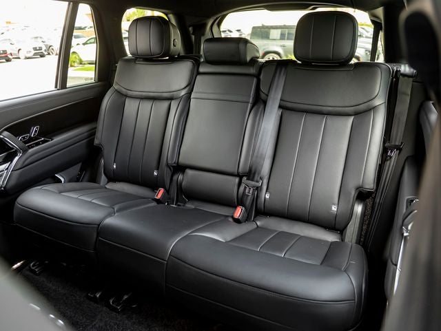 2026 Land Rover Range Rover SE LWB