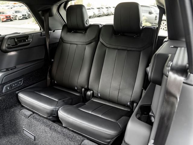 2026 Land Rover Range Rover SE LWB