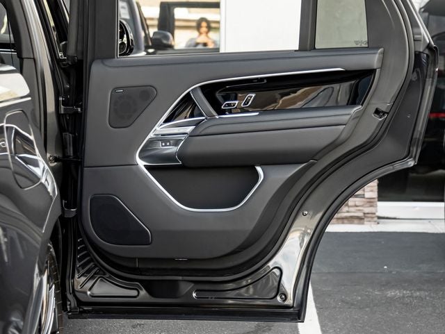 2026 Land Rover Range Rover SE LWB