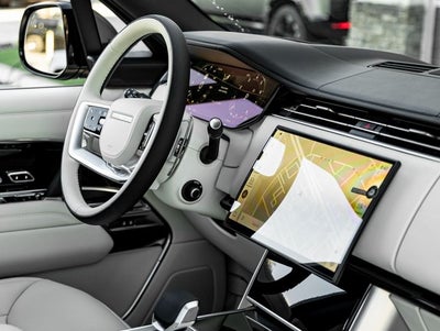 2026 Land Rover Range Rover SE LWB