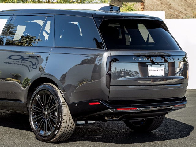 2027 Land Rover Range Rover SE LWB