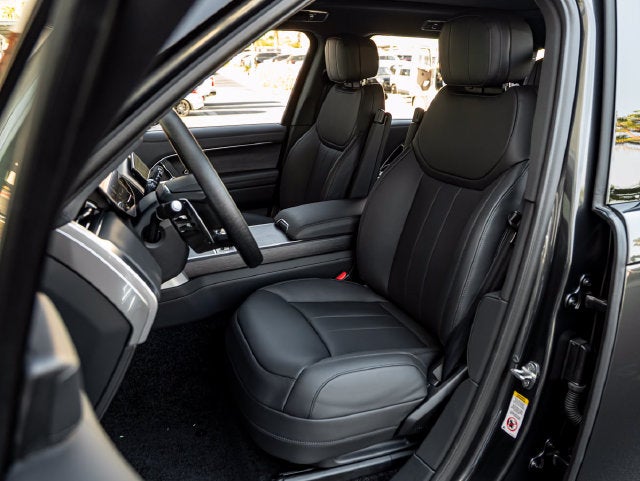 2027 Land Rover Range Rover SE LWB