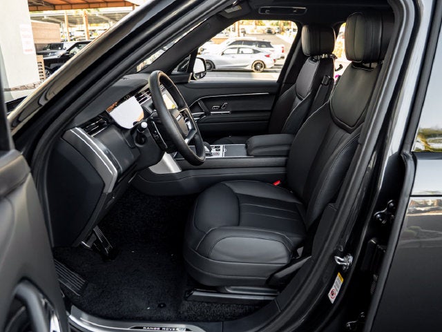 2027 Land Rover Range Rover SE LWB