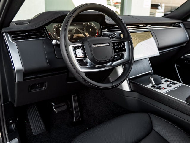 2027 Land Rover Range Rover SE LWB