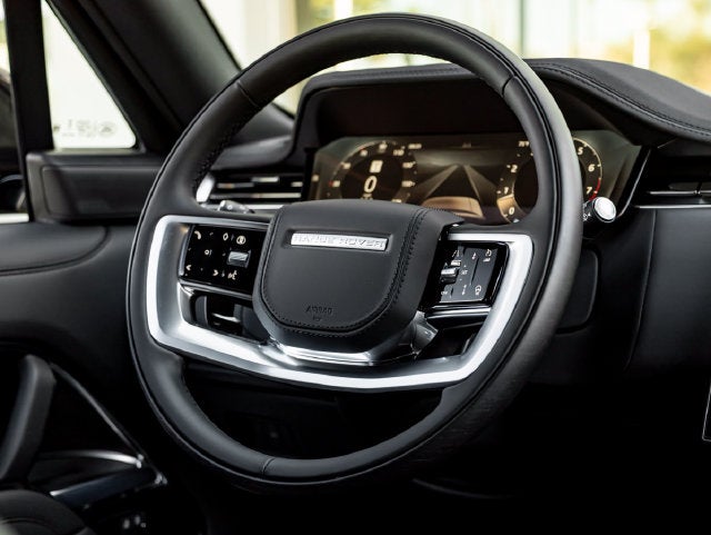 2027 Land Rover Range Rover SE LWB