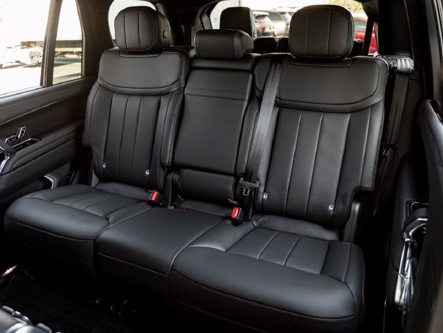 2027 Land Rover Range Rover SE LWB
