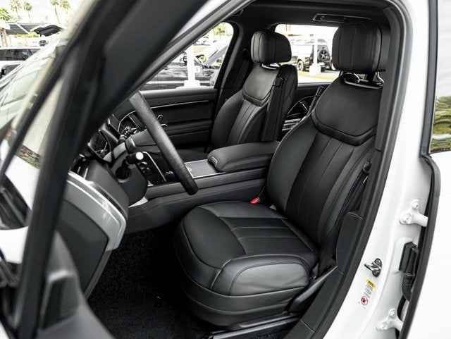 2026 Land Rover Range Rover SE LWB