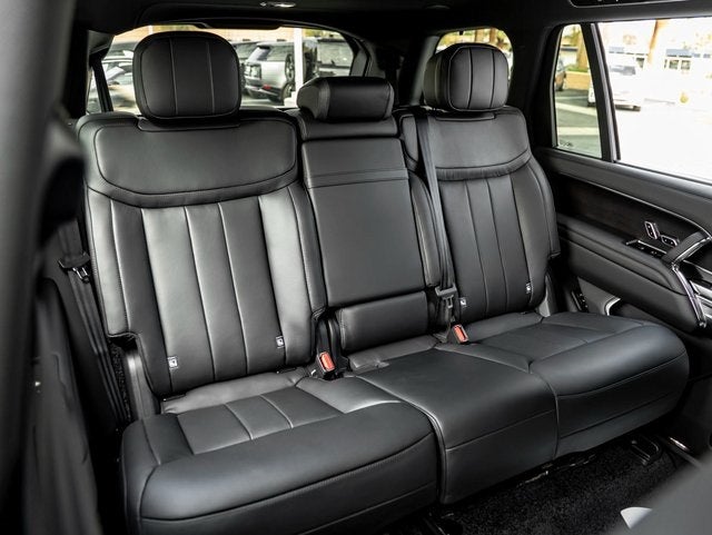 2026 Land Rover Range Rover SE LWB