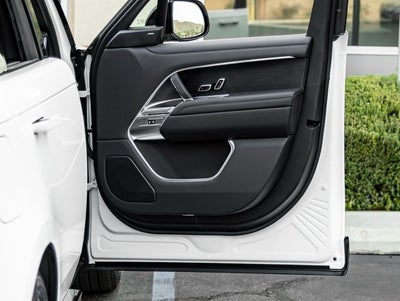 2026 Land Rover Range Rover SE LWB