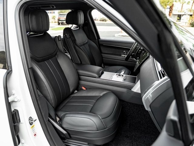 2026 Land Rover Range Rover SE LWB