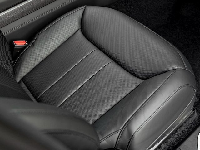 2026 Land Rover Range Rover SE LWB