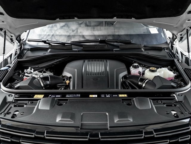 2026 Land Rover Range Rover SE LWB