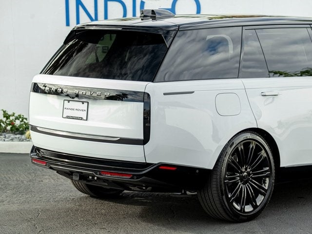 2026 Land Rover Range Rover SE LWB