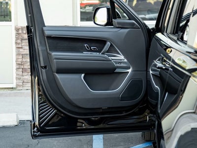 2026 Land Rover Range Rover SE LWB