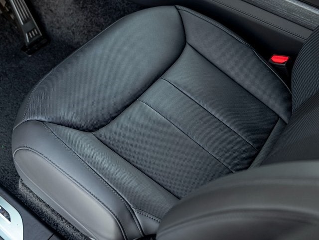 2026 Land Rover Range Rover SE LWB