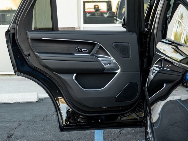 2026 Land Rover Range Rover SE LWB