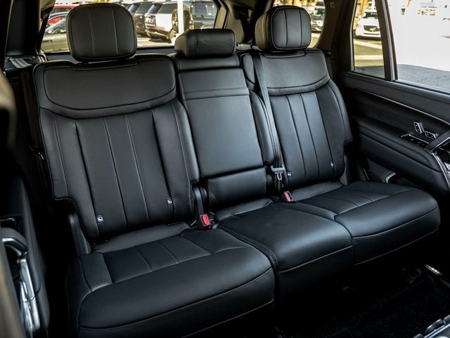 2026 Land Rover Range Rover SE LWB