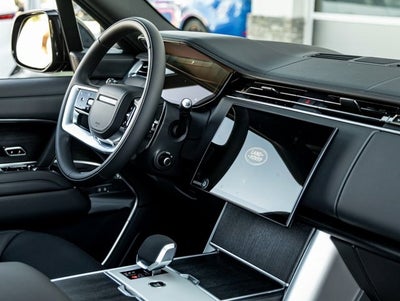 2026 Land Rover Range Rover SE LWB