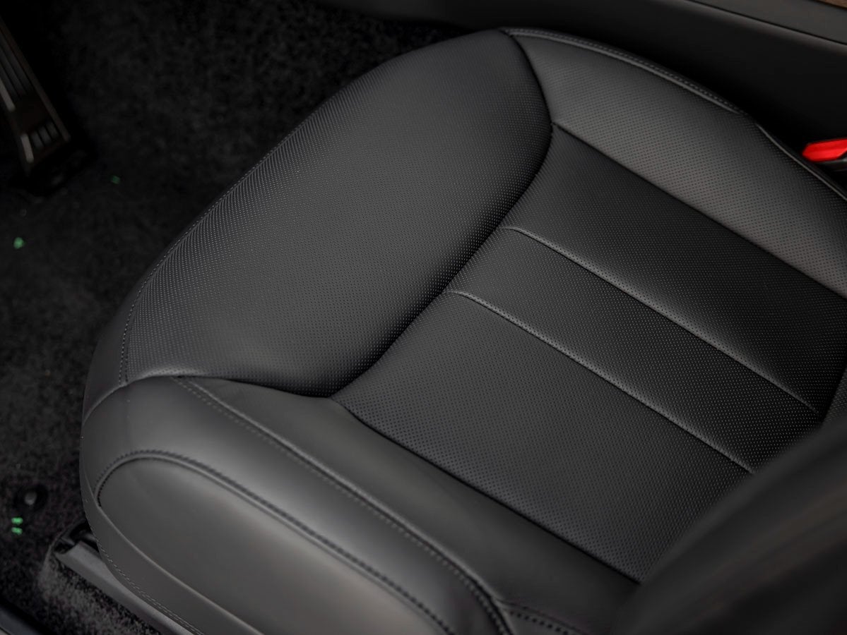 2025 Land Rover Range Rover SE LWB