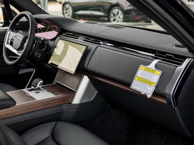 2025 Land Rover Range Rover SE LWB