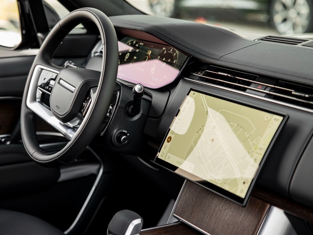 2025 Land Rover Range Rover SE LWB