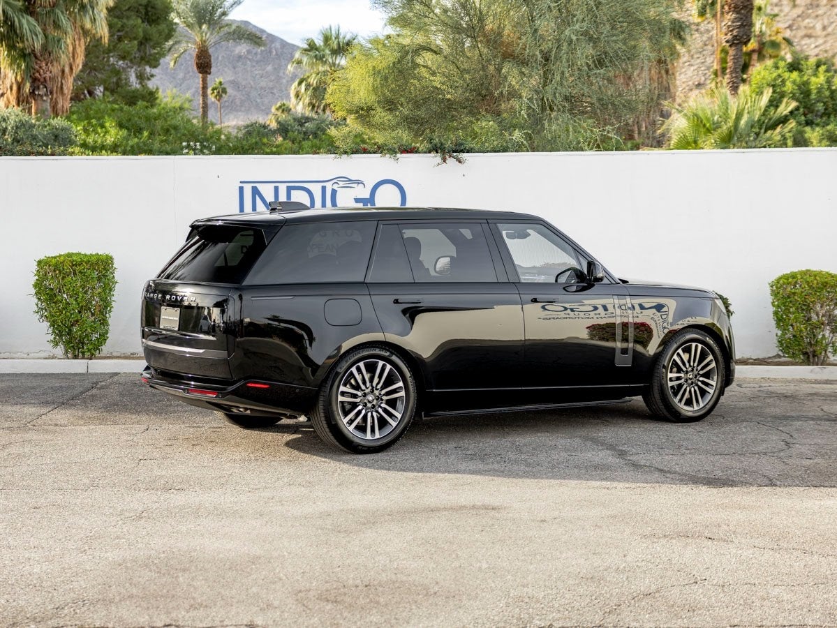 2025 Land Rover Range Rover SE LWB