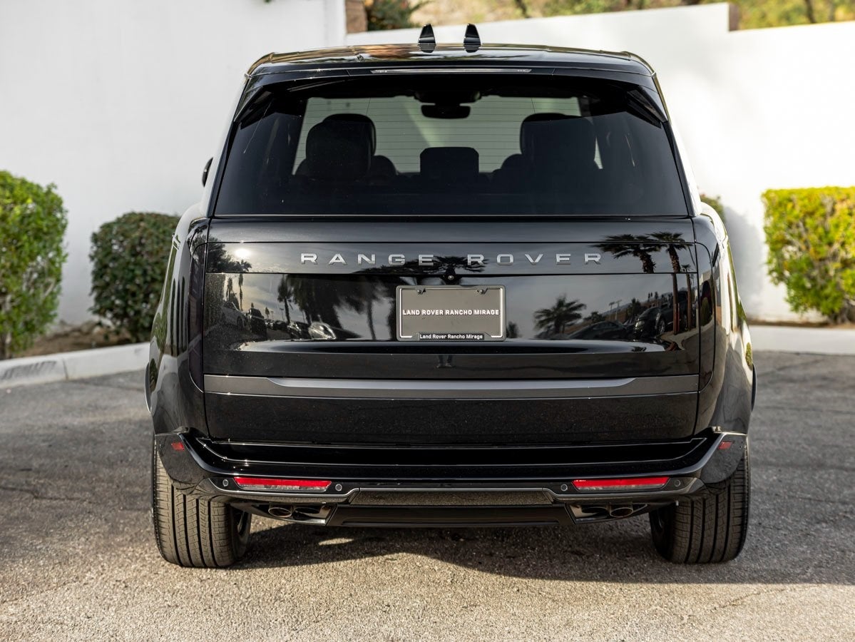 2025 Land Rover Range Rover SE LWB