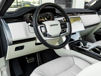 2026 Land Rover Range Rover SE LWB