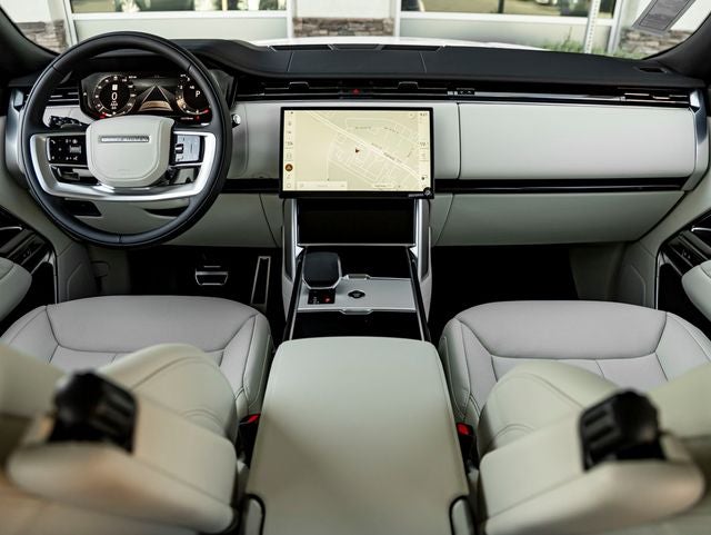 2026 Land Rover Range Rover SE LWB